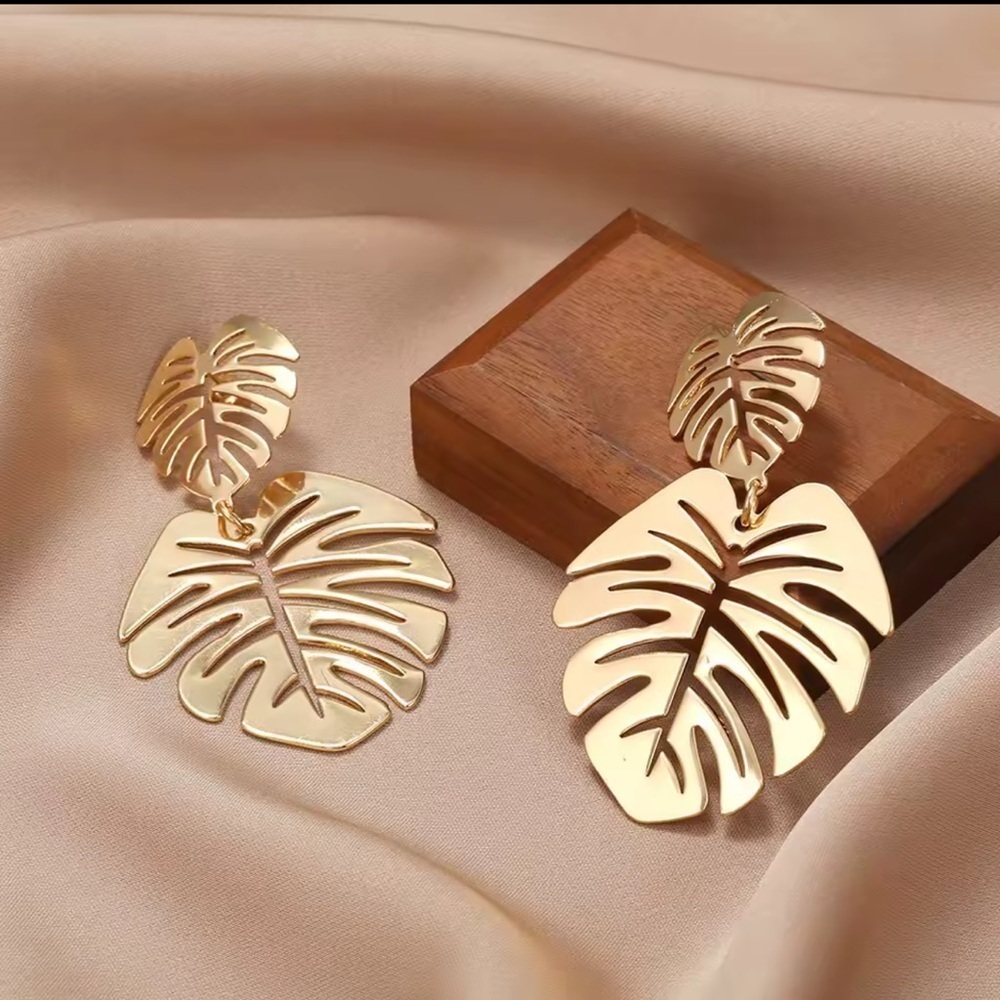 Gold tone laser cut light weight Gold Monstera Leaf Earrings